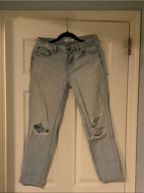 Pistola Light Wash Distressed Boyfriend Jeans sz tag 28 rise9 waist 15 inseam 26
